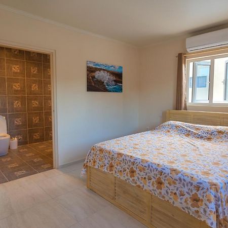 Lovely Caribbean Family Villa With Private Pool วิลเลมสตัด ภายนอก รูปภาพ