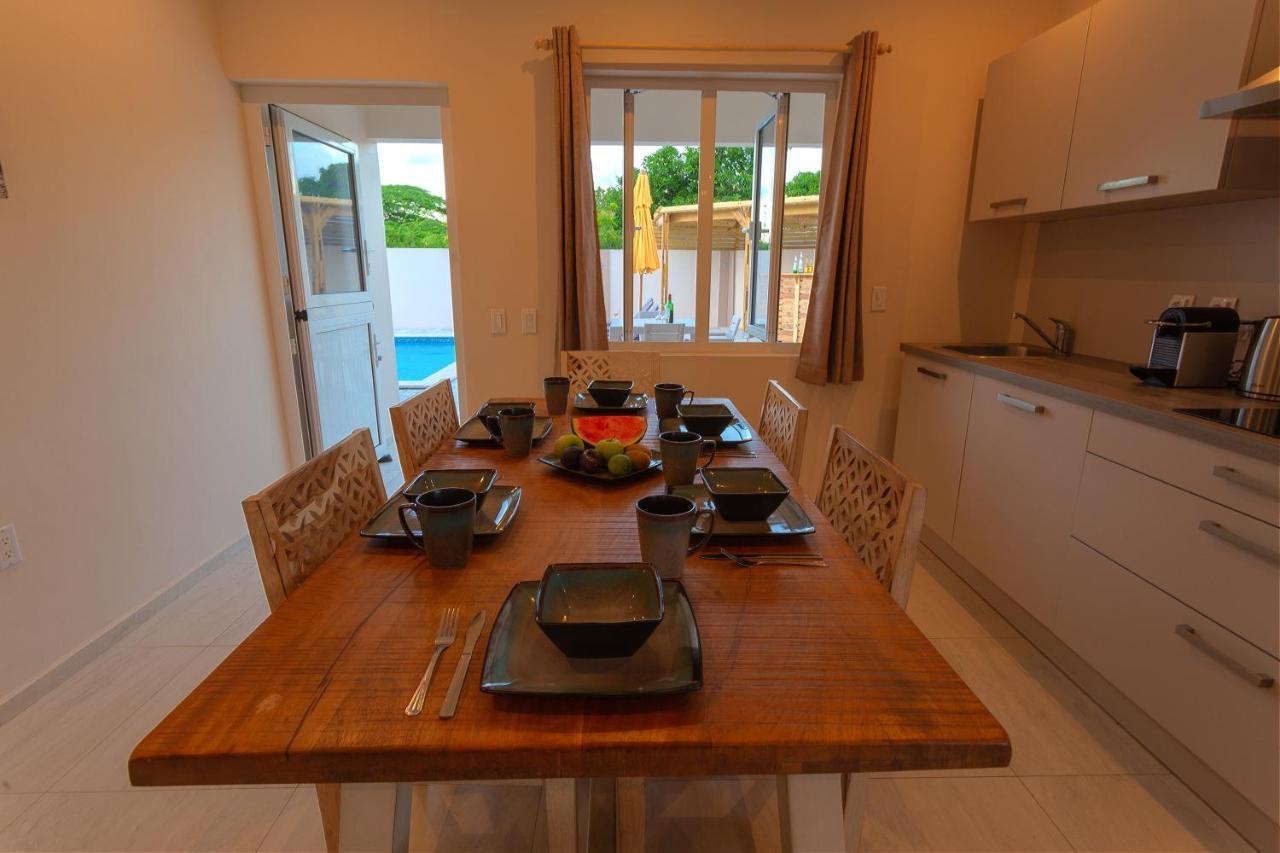 Lovely Caribbean Family Villa With Private Pool วิลเลมสตัด ภายนอก รูปภาพ