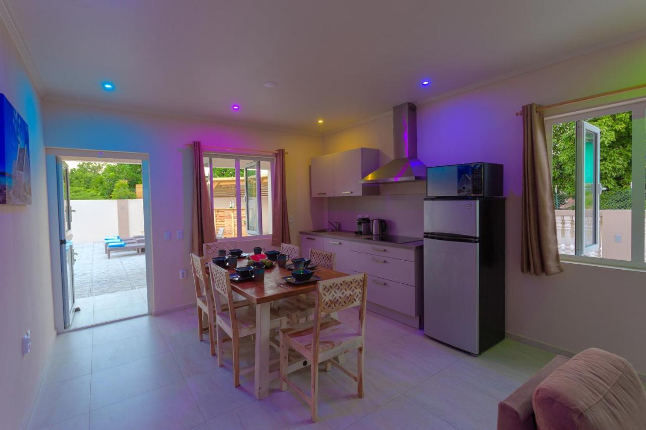 Lovely Caribbean Family Villa With Private Pool วิลเลมสตัด ภายนอก รูปภาพ