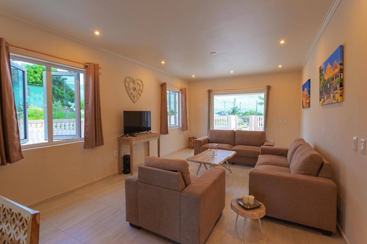 Lovely Caribbean Family Villa With Private Pool วิลเลมสตัด ภายนอก รูปภาพ